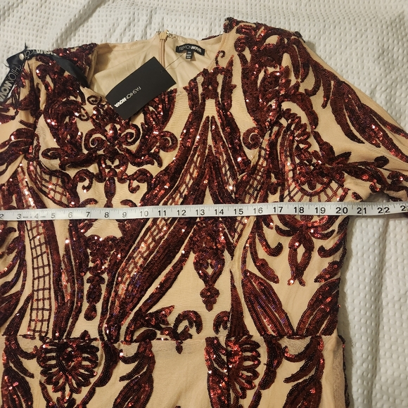 Fashion Nova Burgandy Sequin Maxi Formal Gown Sz 2X - Picture 7 of 9